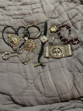 9 pieces Silver tone Women's Mixed Jewelry